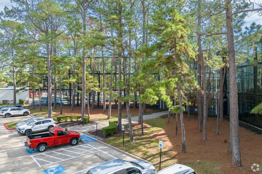 More Photos Of 15995 N Barkers Landing Rd, Houston Office For Lease