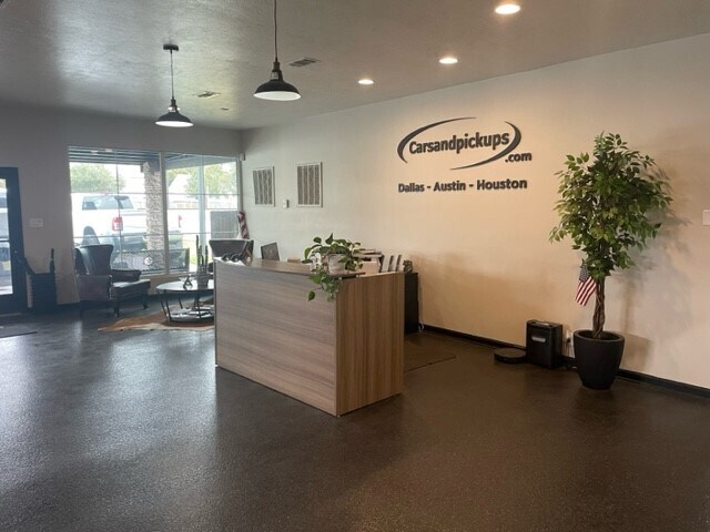 More Photos Of 6103 Highway Blvd, Katy Auto Dealership For Sale