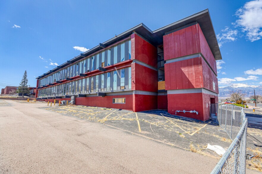 More Photos Of 125 N Parkside Dr, Colorado Springs Office Residential For Sale