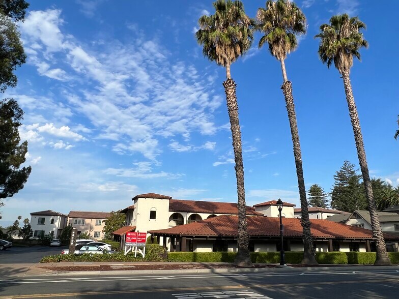 More Photos Of 43195 Mission Blvd, Fremont Office For Lease