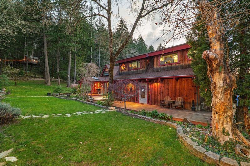 More Photos Of 3305 Dick George Rd, Cave Junction Hospitality For Sale