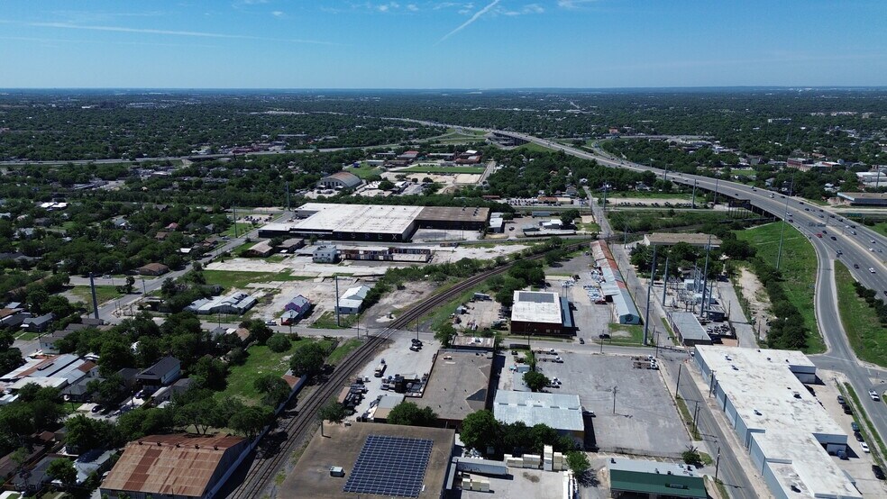 More Photos Of 1010 Hoefgen Avenue, San Antonio Land For Sale
