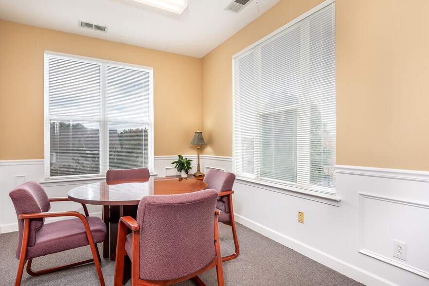 More Photos Of 8210 Village Harbor Dr, Cornelius Loft Creative Space For Sale