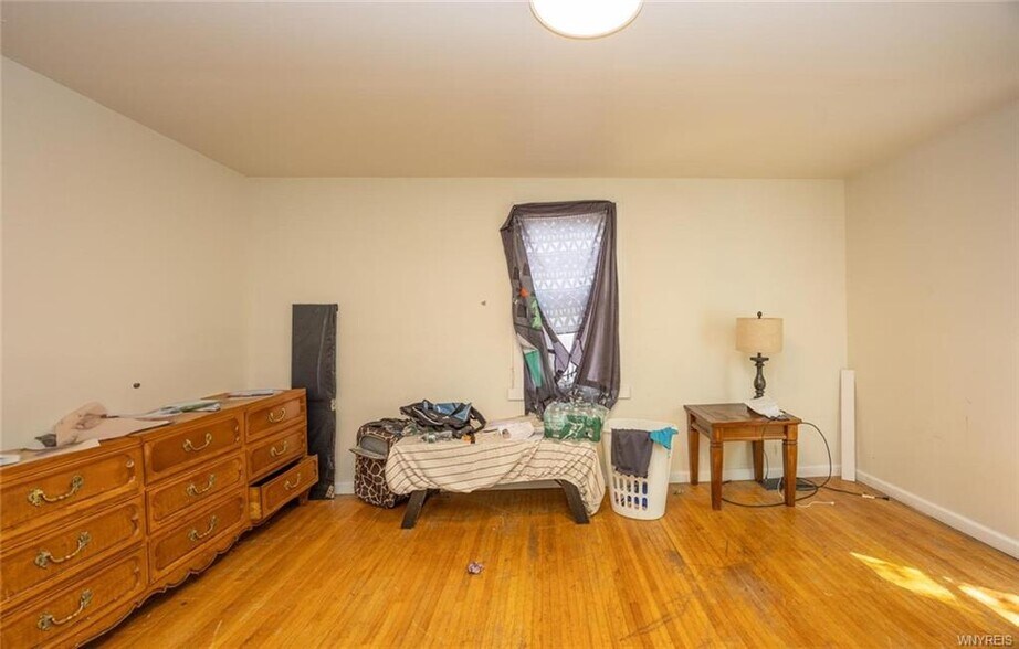 More Photos Of 1729 Ferry Ave, Niagara Falls Apartments For Sale