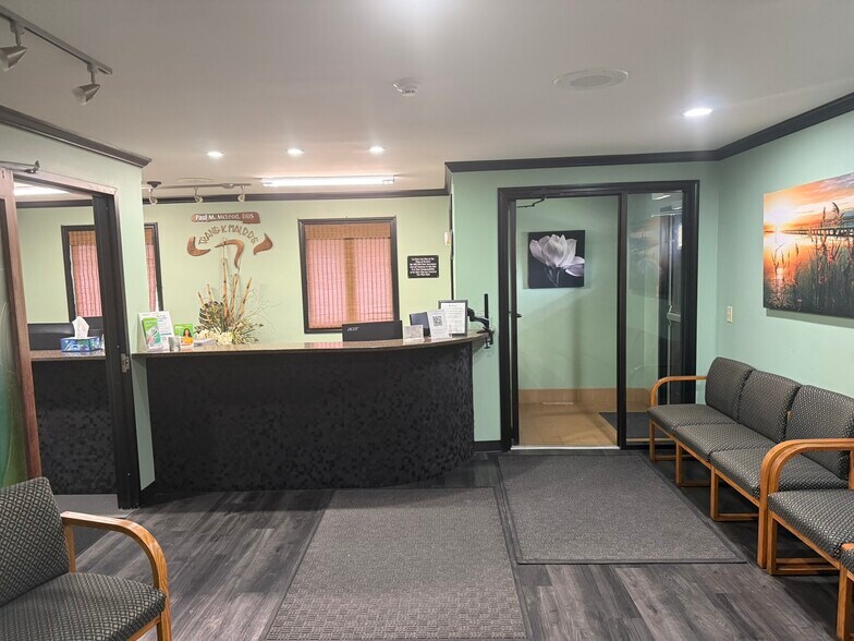 More Photos Of 1637 Portage Ave, South Bend Medical For Sale