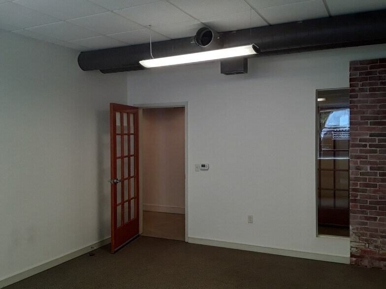 More Photos Of 121 N Main St, Souderton Loft Creative Space For Lease