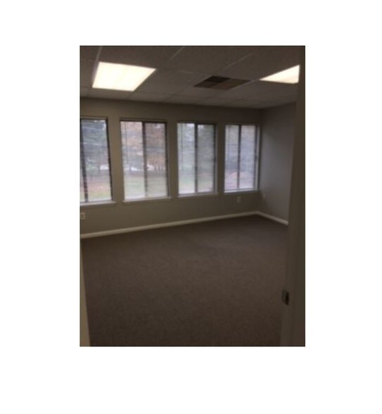 More Photos Of 1 N Bacton Hill Rd, Malvern Office For Lease