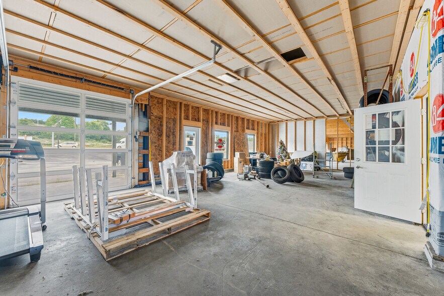More Photos Of 600 Pittsburgh Rd, Uniontown Auto Dealership For Sale