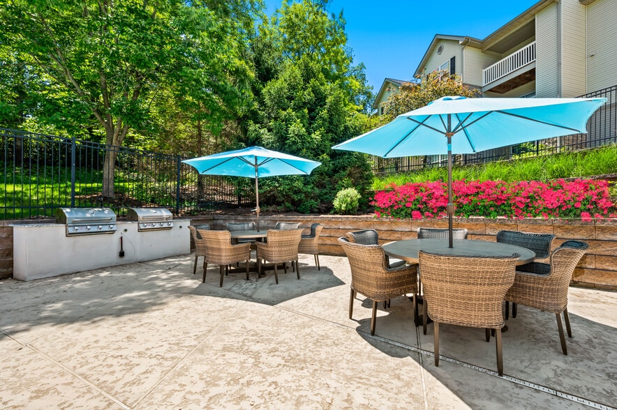 More Photos Of 400 Legends Terrace Dr, Eureka Apartments For Sale