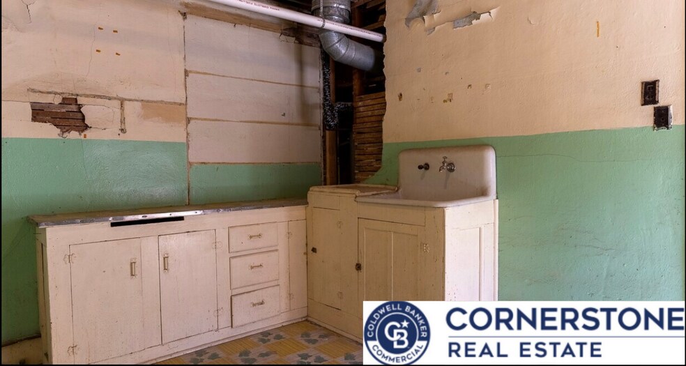 More Photos Of 1216 E 2nd St, Casper Office For Sale