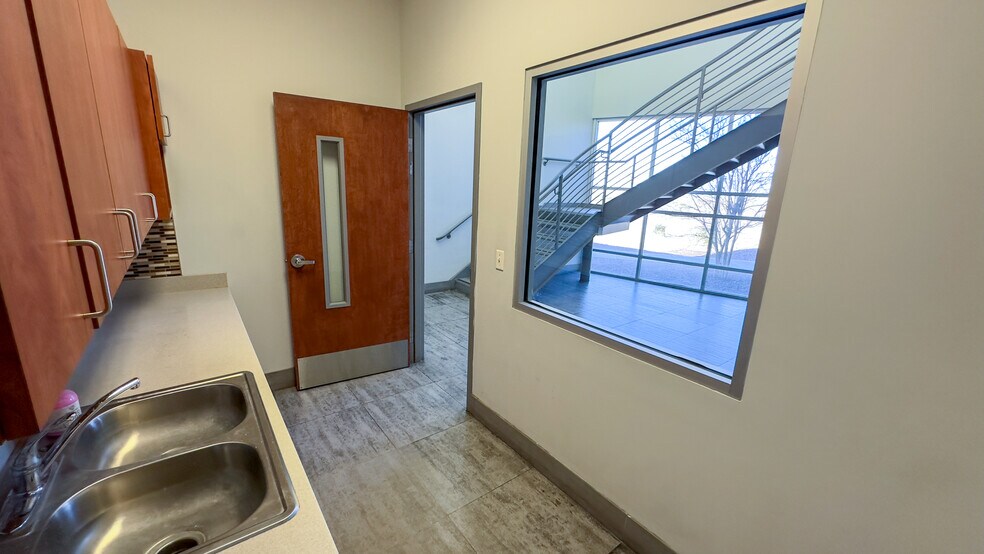 More Photos Of 465 Industrial Ave, Santa Teresa Manufacturing For Lease