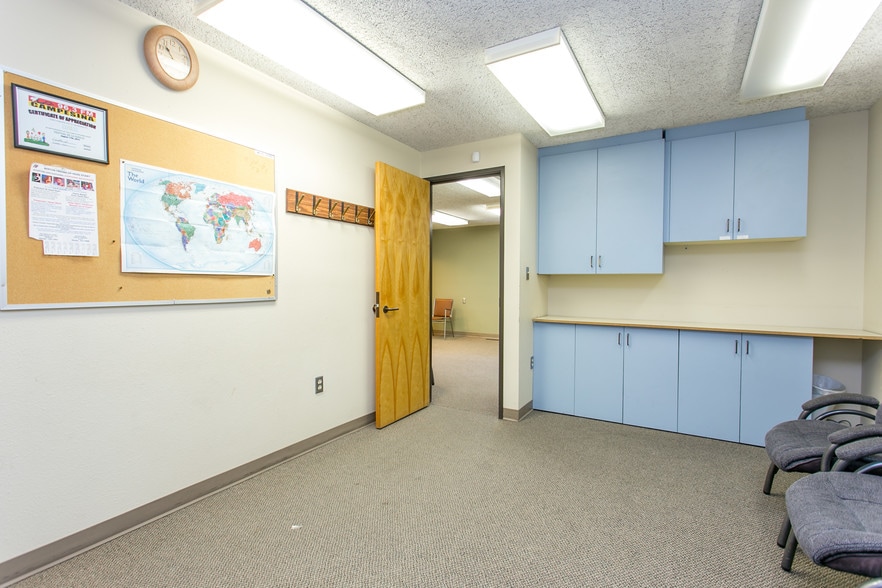 More Photos Of 1200 N 14th Ave, Pasco Medical For Sale