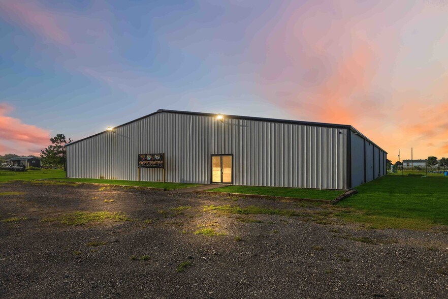 More Photos Of 1061 County Road 6111, Dayton Industrial For Sale