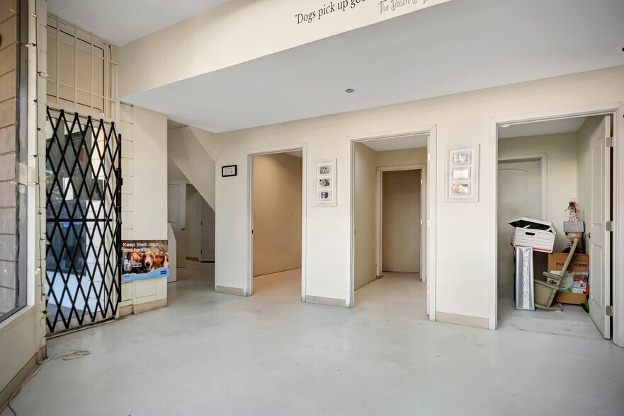 More Photos Of 11915 Inglewood Ave, Hawthorne Medical For Sale