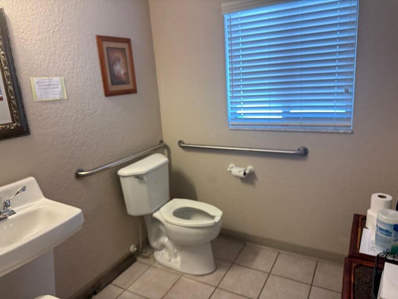 More Photos Of 5020 Goddard Ave, Orlando Office For Sale