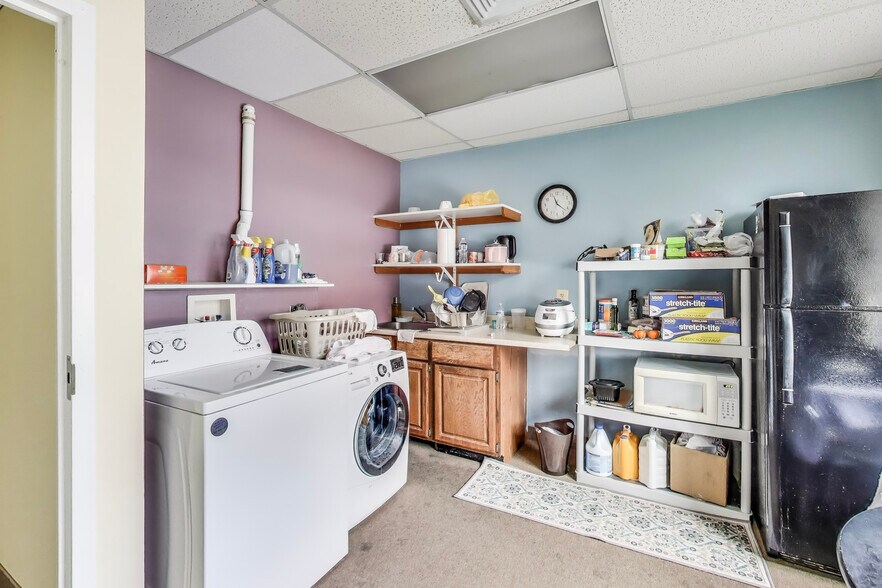 More Photos Of 6400 Seven Corners Pl, Falls Church Office For Sale