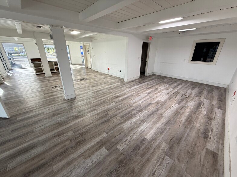 More Photos Of 2201 El Camino Ave, Sacramento Storefront Retail Office For Lease