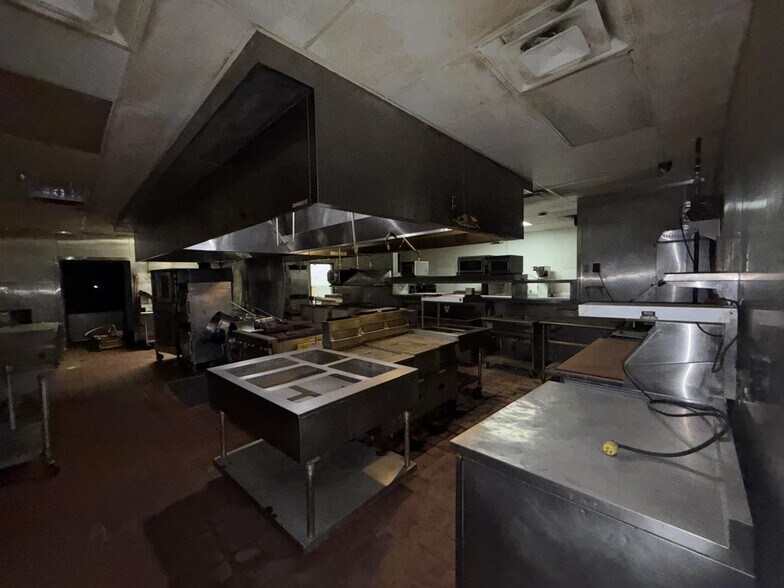 More Photos Of 224 Blanchard St, West Monroe Restaurant For Sale