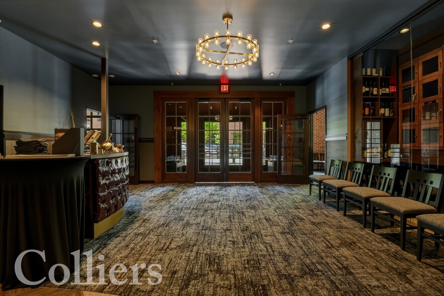 More Photos Of 610 W Idaho St, Boise Restaurant For Sale