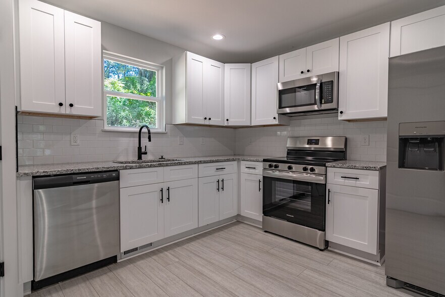 More Photos Of , Anderson Multifamily For Sale