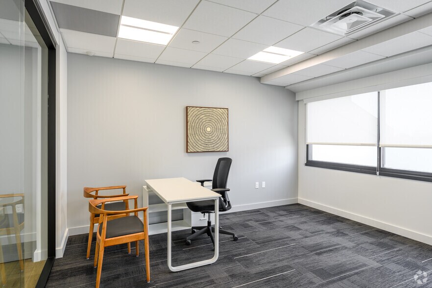 More Photos Of 515 King St, Alexandria Office For Lease