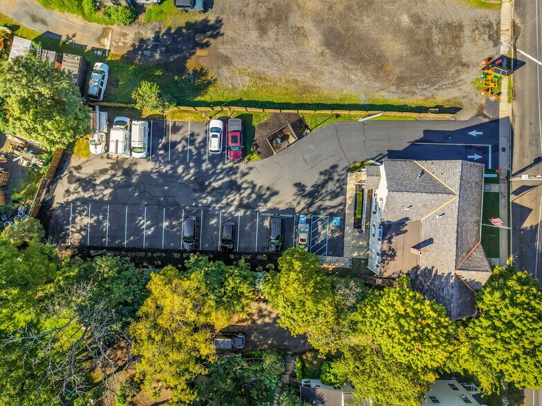More Photos Of 40 Broad St, Eatontown Medical For Sale