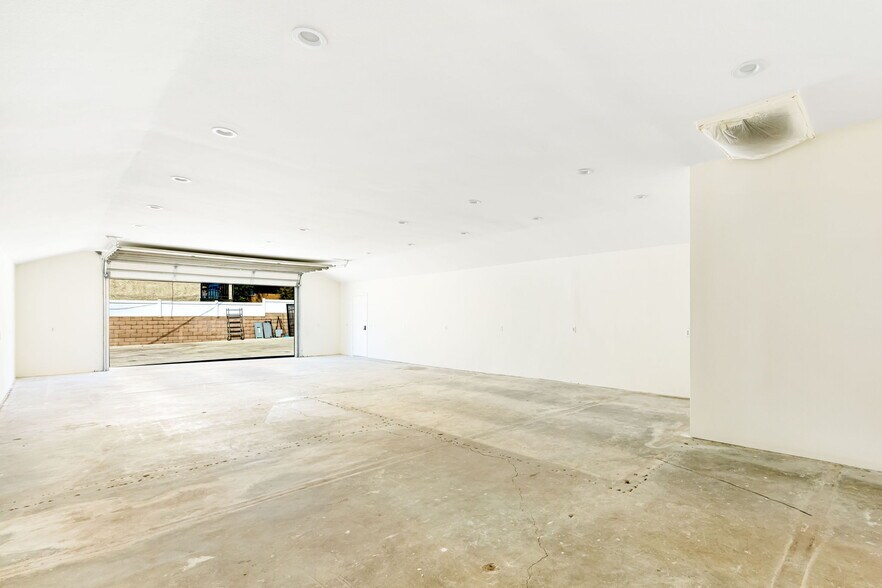 More Photos Of 791 Vernon Dr, Upland Warehouse For Sale