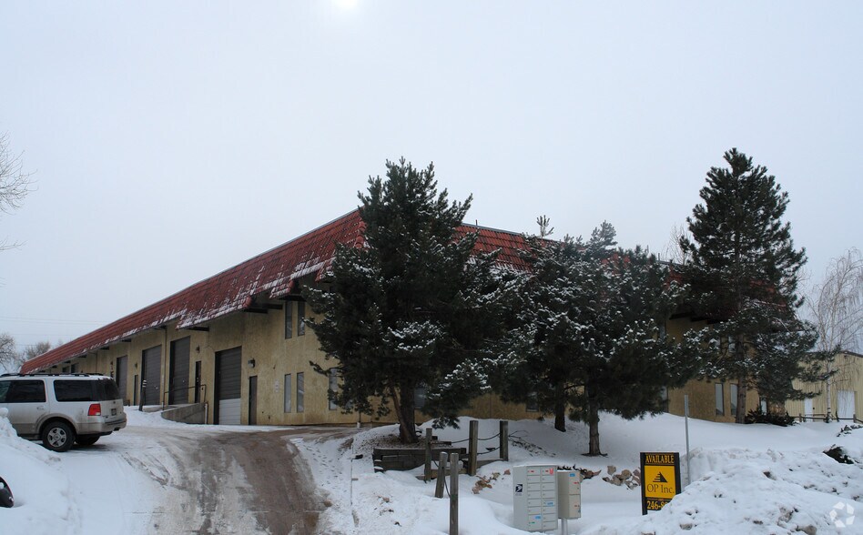 More Photos Of 3768 Norwood Dr, Littleton Warehouse For Lease