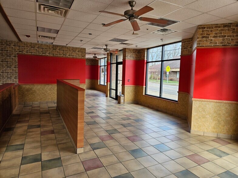 More Photos Of 1629 E Michigan Ave, Lansing Apartments For Lease