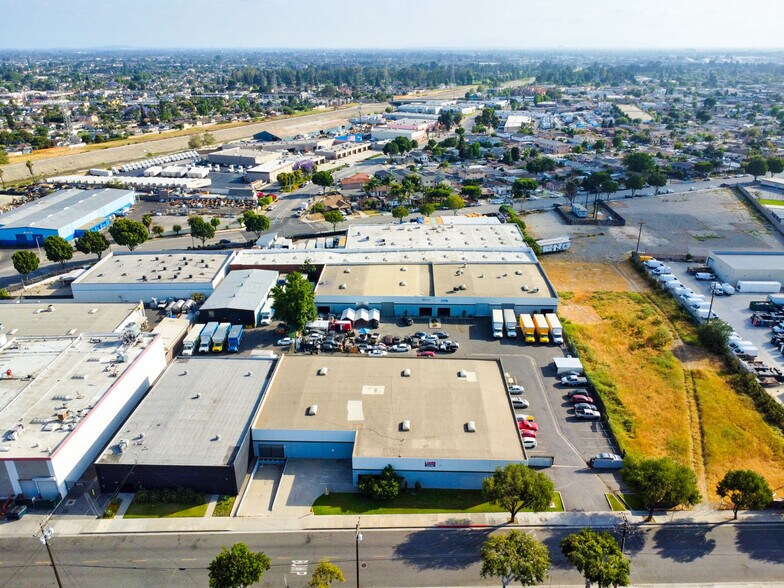 More Photos Of 6840-6846 Suva St, Bell Gardens Unknown For Lease