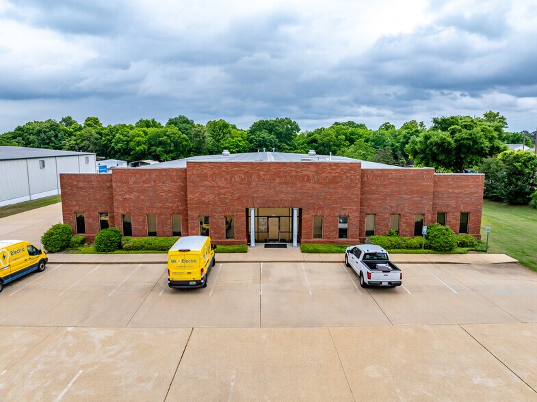 Primary Photo Of 1110 Emory Folmar Blvd, Montgomery Industrial For Sale