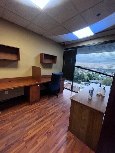 More Photos Of 900 W 49th St, Hialeah Medical For Lease