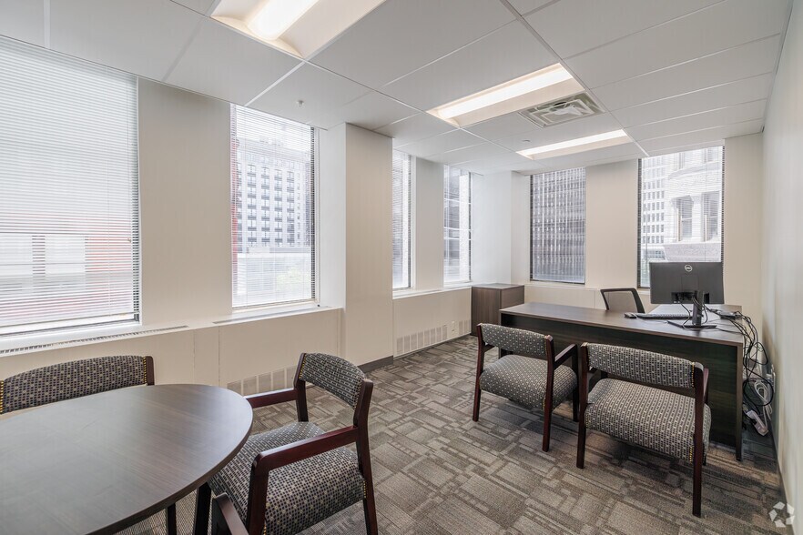 More Photos Of 201 N Charles St, Baltimore Office For Lease