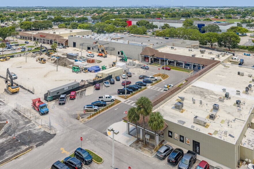 More Photos Of 18452-18538 NW 67th Ave, Miami Gardens Unknown For Lease