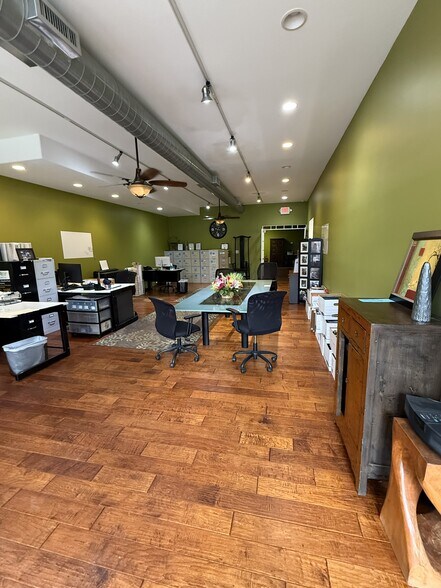 More Photos Of 7747 Auburn Rd, Utica Storefront Retail Office For Sale