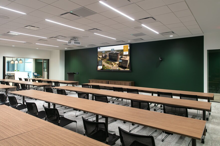 More Photos Of 6361 Walker Ln, Alexandria Office For Lease