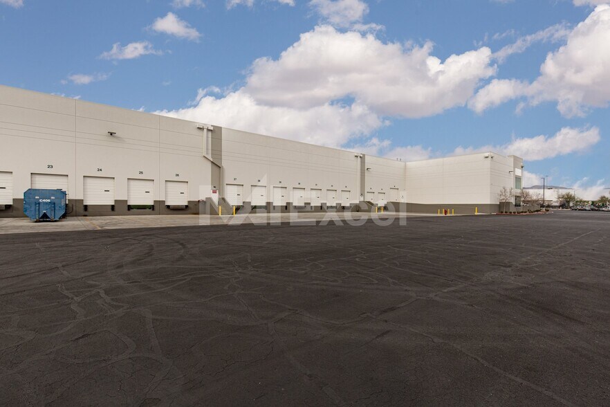 More Photos Of 4050 Corporate Center Dr, North Las Vegas Warehouse For Lease