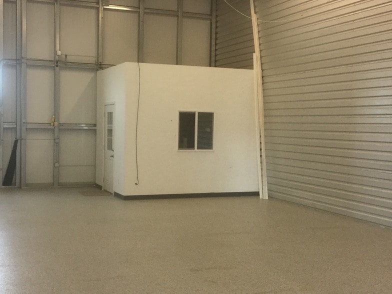 More Photos Of 9341 Commerce Center St, Highlands Ranch Warehouse For Sale