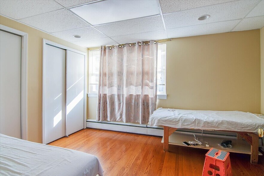 More Photos Of 383 Northfield Rd, West Orange Medical For Sale