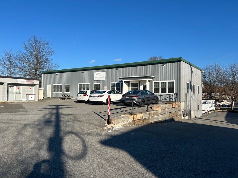 More Photos Of 44 Whittemore St, Gloucester Warehouse For Lease