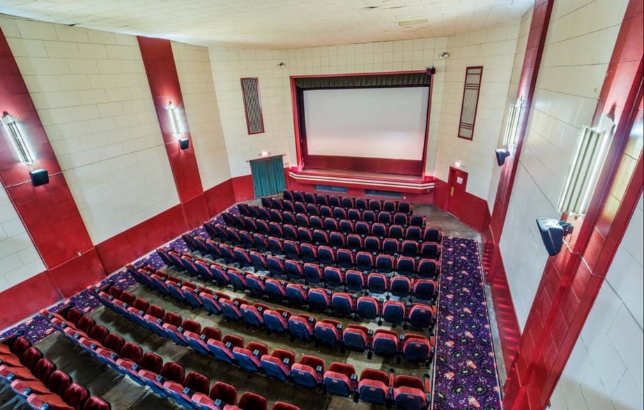 More Photos Of 115 Mashell N ave, Eatonville Movie Theatre For Sale