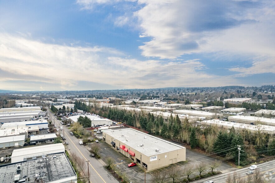 More Photos Of 12304-12314 NE Whitaker Way, Portland Warehouse For Lease