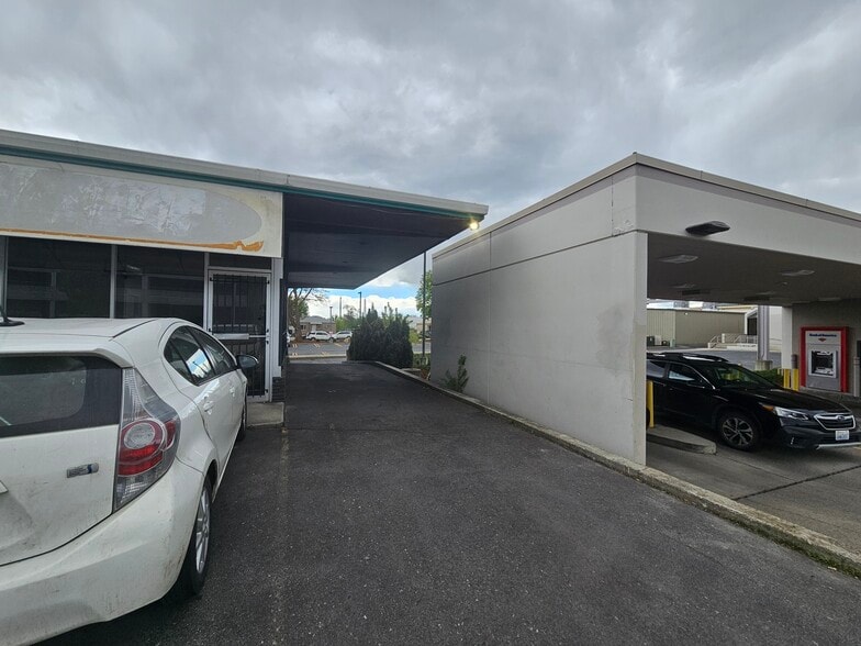 More Photos Of 34 E Wellesley Ave, Spokane General Retail For Lease