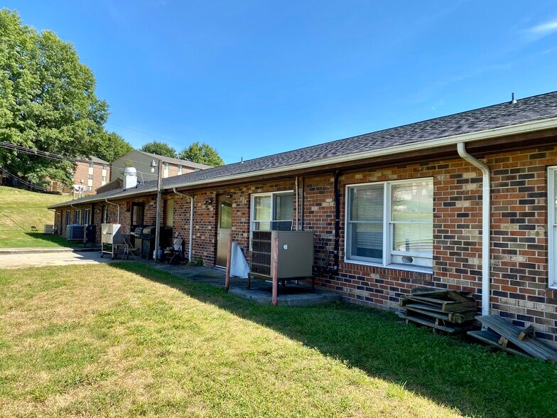 More Photos Of 155 Ridgefield Dr, Marion Assisted Living For Sale