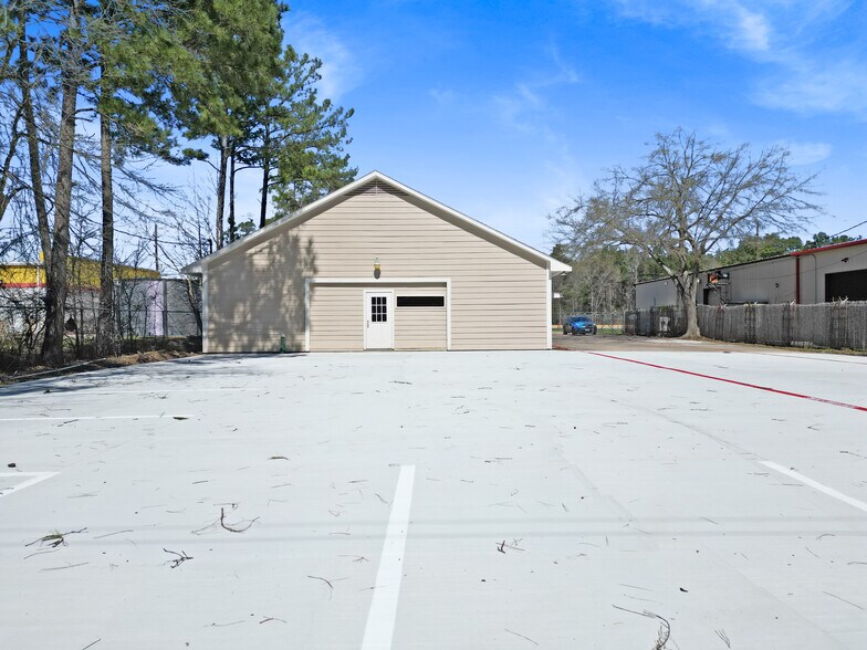 More Photos Of 7407 Fm-1488, Magnolia Medical For Lease