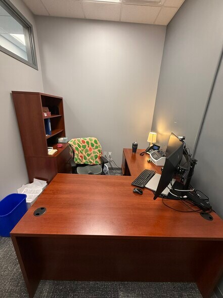 More Photos Of 2212 Murray Ave, Pittsburgh Office Residential For Lease