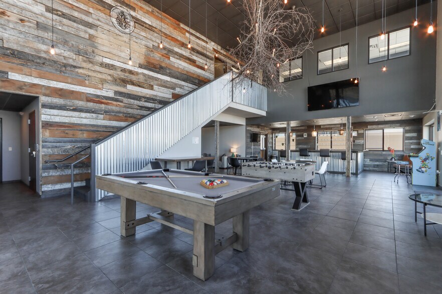 More Photos Of 1740 Park Ave, Plover Storefront Retail Office For Sale