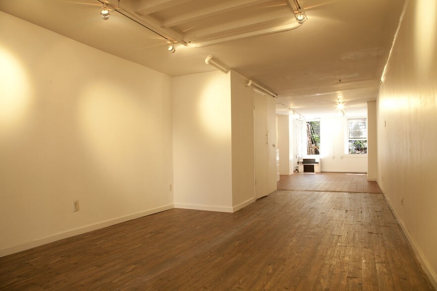 More Photos Of 35 E 1st St, New York Apartments For Lease