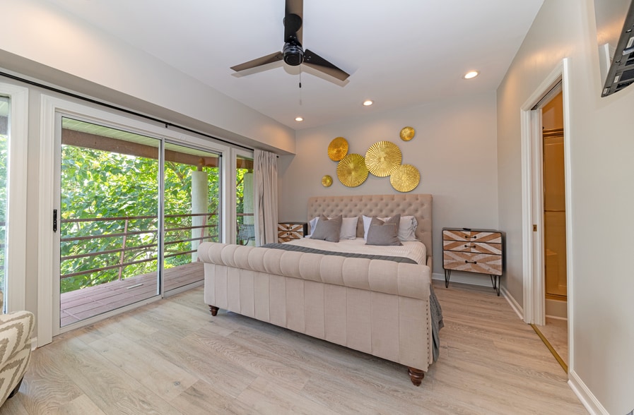 More Photos Of 165 Lakeshore Ln, Counce Hotel For Sale
