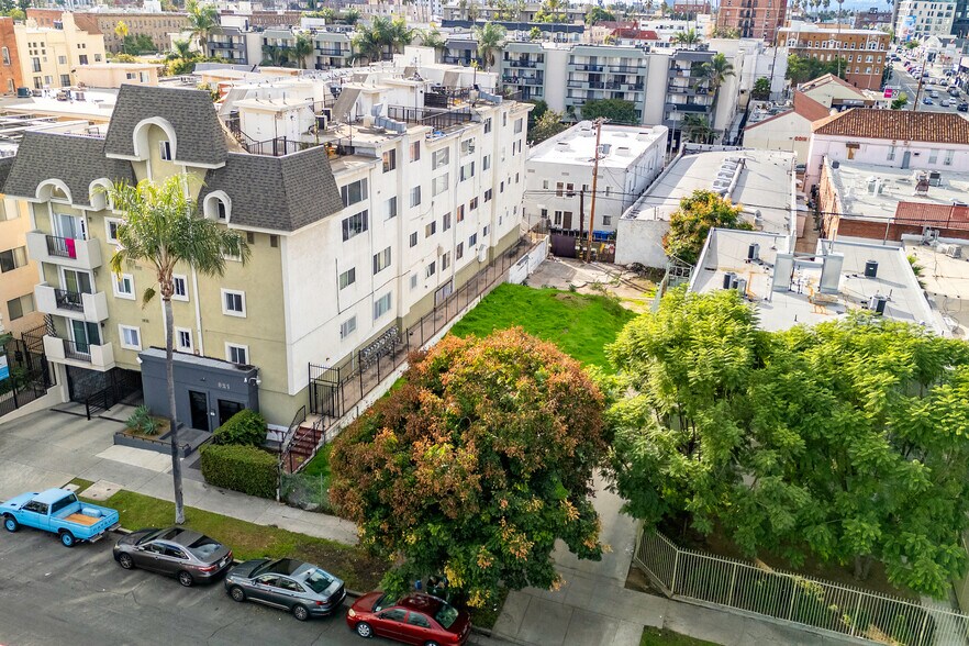 More Photos Of 311 S Berendo St, Los Angeles Land For Sale